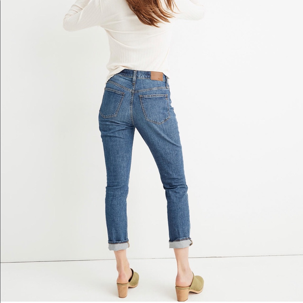 Madewell “The HighRise Slim Boyjean” 24
